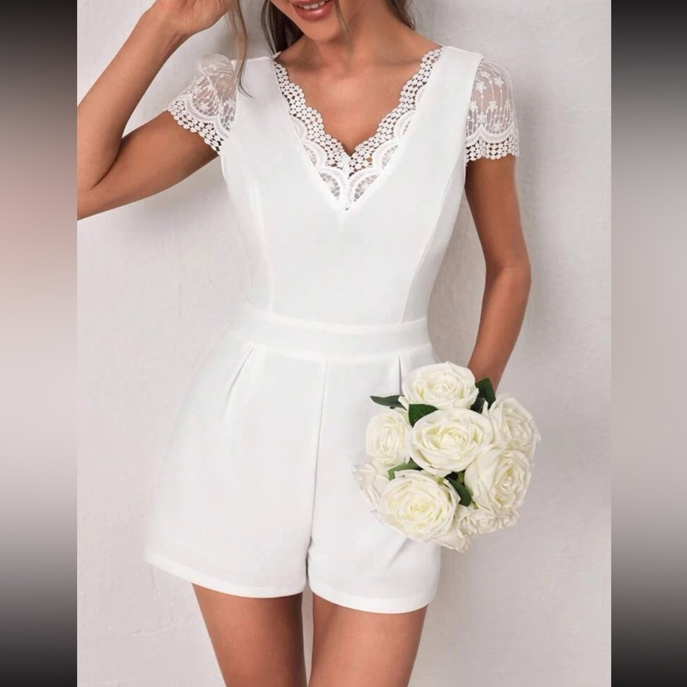 SHEIN Capped Sleeve Romper